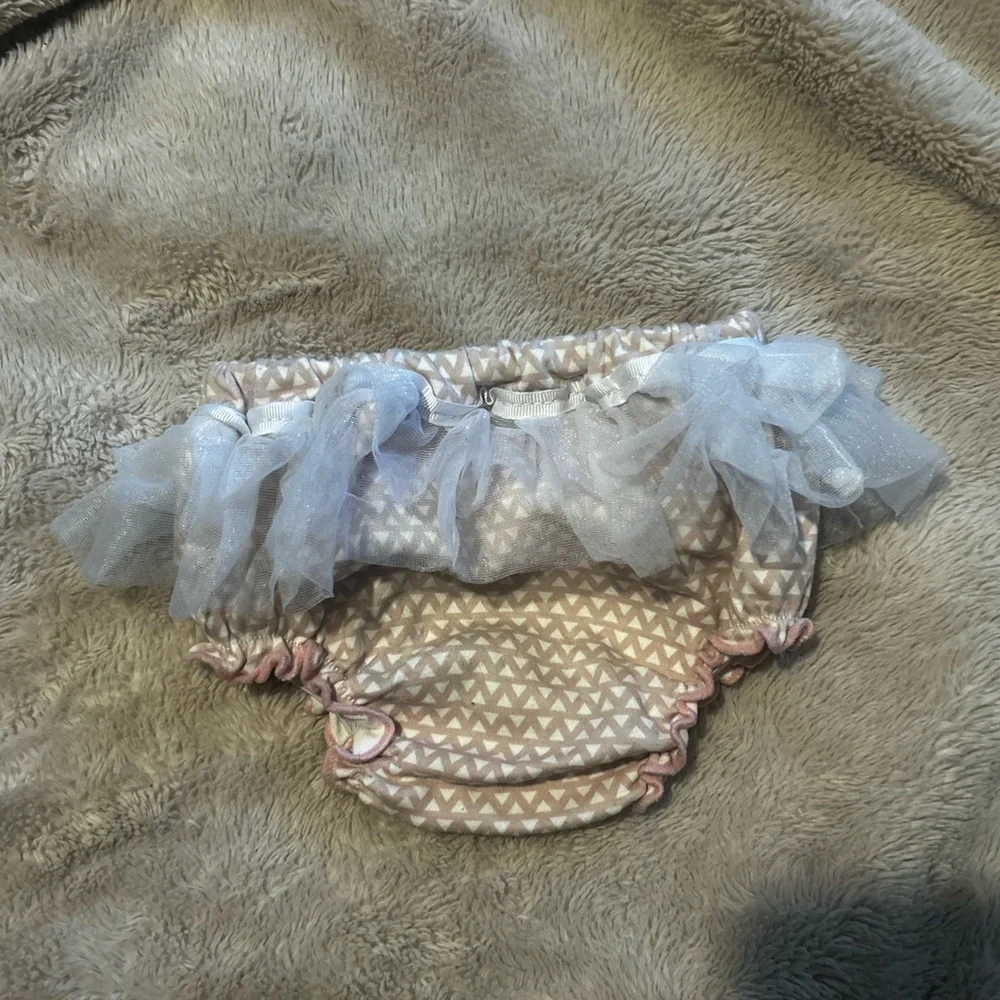Baby Aspen 0-6 Months Girls Pink White Ruffle Diaper Cover Bow Stretchy Bloomers